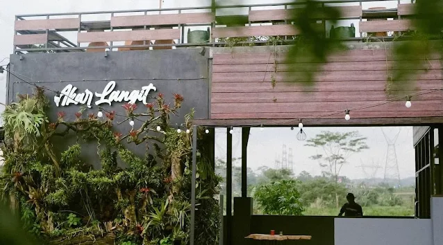 cafe wisata akar langit ungaran