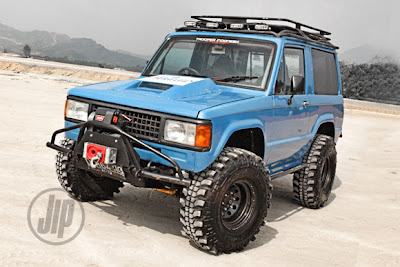 ISUZU+TROOPER+1984-1.jpg