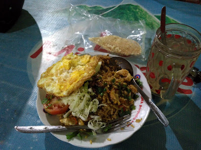 Lezatnya Nasi Goreng Spesial Mbak Tini Bakulan Bantul