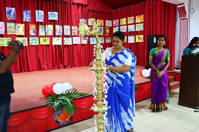 மட்டக்களப்பு பிராந்திய சுகாதார சேவைகள் பணிப்பாளர் பணிமனையின் ஏற்பாட்டில் சித்திரக் கண்காட்சியும்,பரிசளிப்பும்!