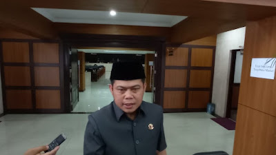 UMP 2021 Tidak Naik Tetap Rp,1,8 juta,  DPRD Jabar Menyayangkan Keputusan Pemprov