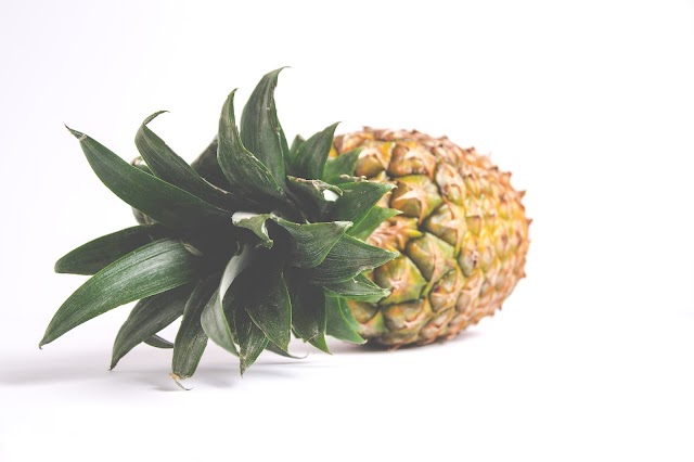  What are the upsides of eating pineapple?