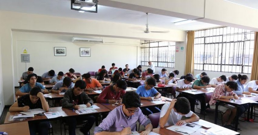 Más de 13 mil peruanos de escasos recursos recibieron becas y créditos en 2016, informó el Instituto Peruano de Fomento Educativo - IPFE