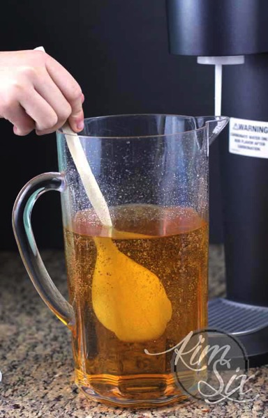 Carbonating apple juice