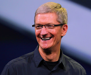 Apple CEO Tim Cook visits China