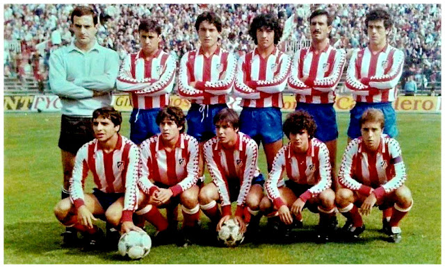 Club ATLÉTICO MADRILEÑO. Temporada 1982-83. Belza, Salva, Cárdeno, Paquito, Tolo, Arjol. Tomás, Melo, Víctor, Oliver y Juanín. ATLÉTICO MADRILEÑO 0 A. D. RAYO VALLECANO 0. FECHA: 10/10/1982. COMPETICIÓN: Campeonato de Liga de 2ª División, jornada 6. ESTADIO: Vicente Calderón, Madrid, España, 15.000 espectadores. GOLES: No hubo.