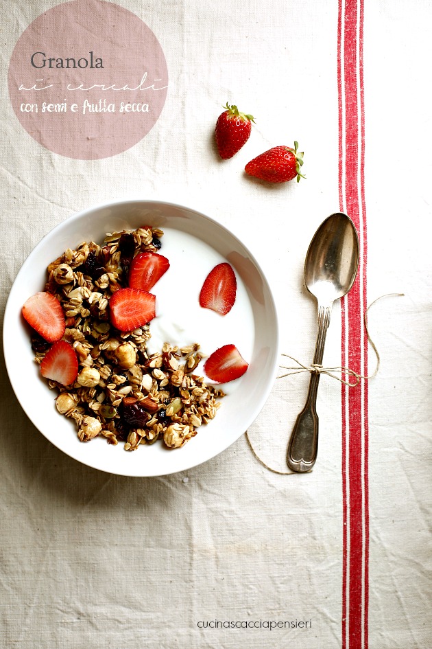 Granola ai cereali senza burro e senza zucchero