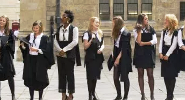 Reach Oxford Scholarship for Undergraduates at Oxford University in UK, 2018-2019