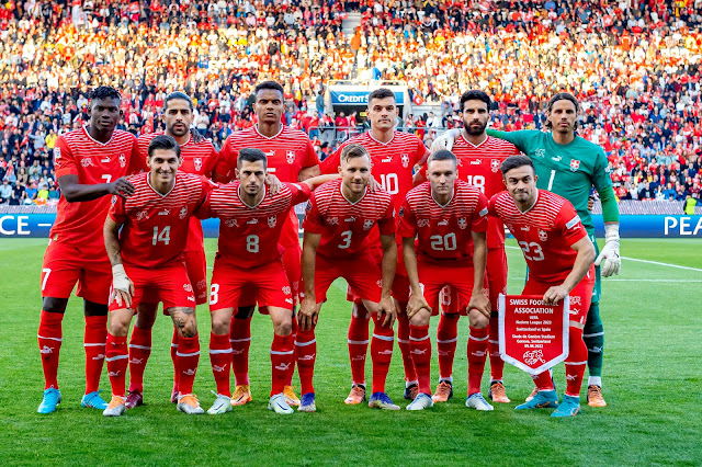 SELECCIÓN DE SUIZA. Temporada 2021-22. Breel Embolo, Ricardo Rodríguez, Manuel Akanji, Granit Xhaka, Eray Cömert, Yann Sommer. Steven Zuber, Remo Freuler,  Silvan Widmer, Michel Aebischer y Xherdan Shaqiri. SELECCIÓN DE SUIZA 0 SELECCIÓN DE ESPAÑA 1 Jueves 09/06/2022, 20:45 horas. Liga de Naciones de la UEFA, fase de clasificación, Grupo A2, jornada 3. Lancy, Ginebra, Suiza, Stade de Genève: 25.875 espectadores. GOLES: 0-1: 13’, Pablo Sarabia.