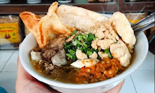 Lapar! Ayo Merapat ke Tjuanki Stasion, Lezat Kaya Topping dan Kuah Kental