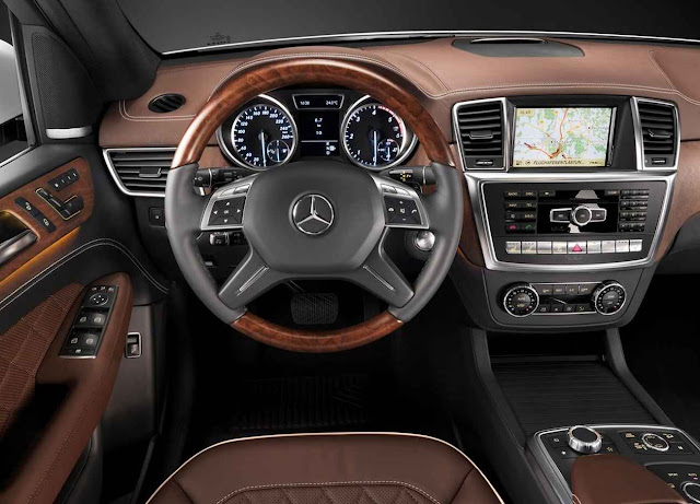 2016 Mercedes ML interior