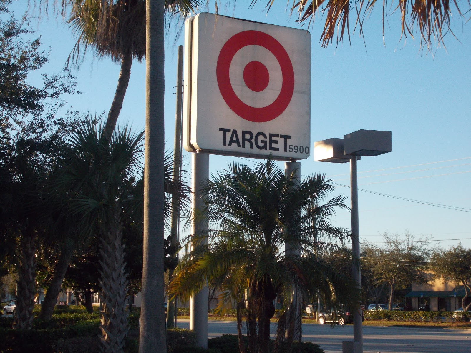 Target T-1110 Greenacres FL on 5900 Lake Worth Road opened in 1998 it ...