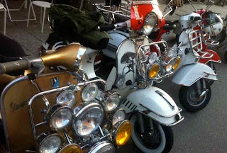 6 Vespa and another Lambretta