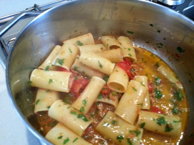 Rigatoni al tonno