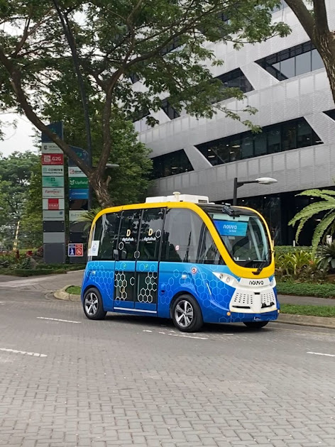 autonomous vehicle sinar mas land