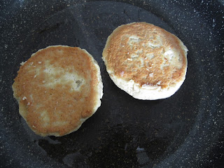 Galettes avec des restes de viande