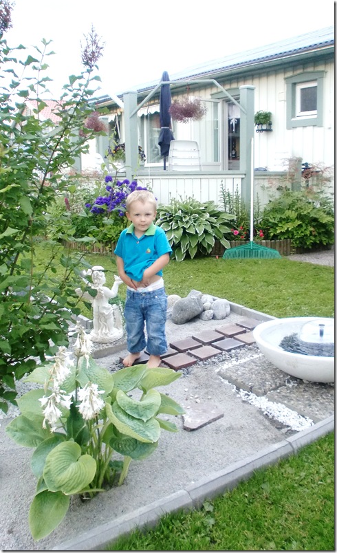 Juni- Juli 2012 383