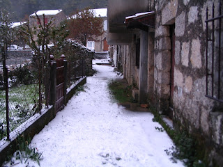 stritta du quartier de l'église à Aullène en Alta Rocca