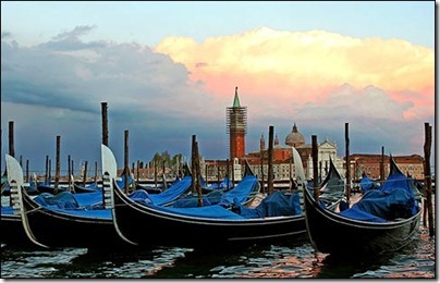 12 Venice Gondolas