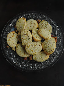 Buttery Pistachio Cookies