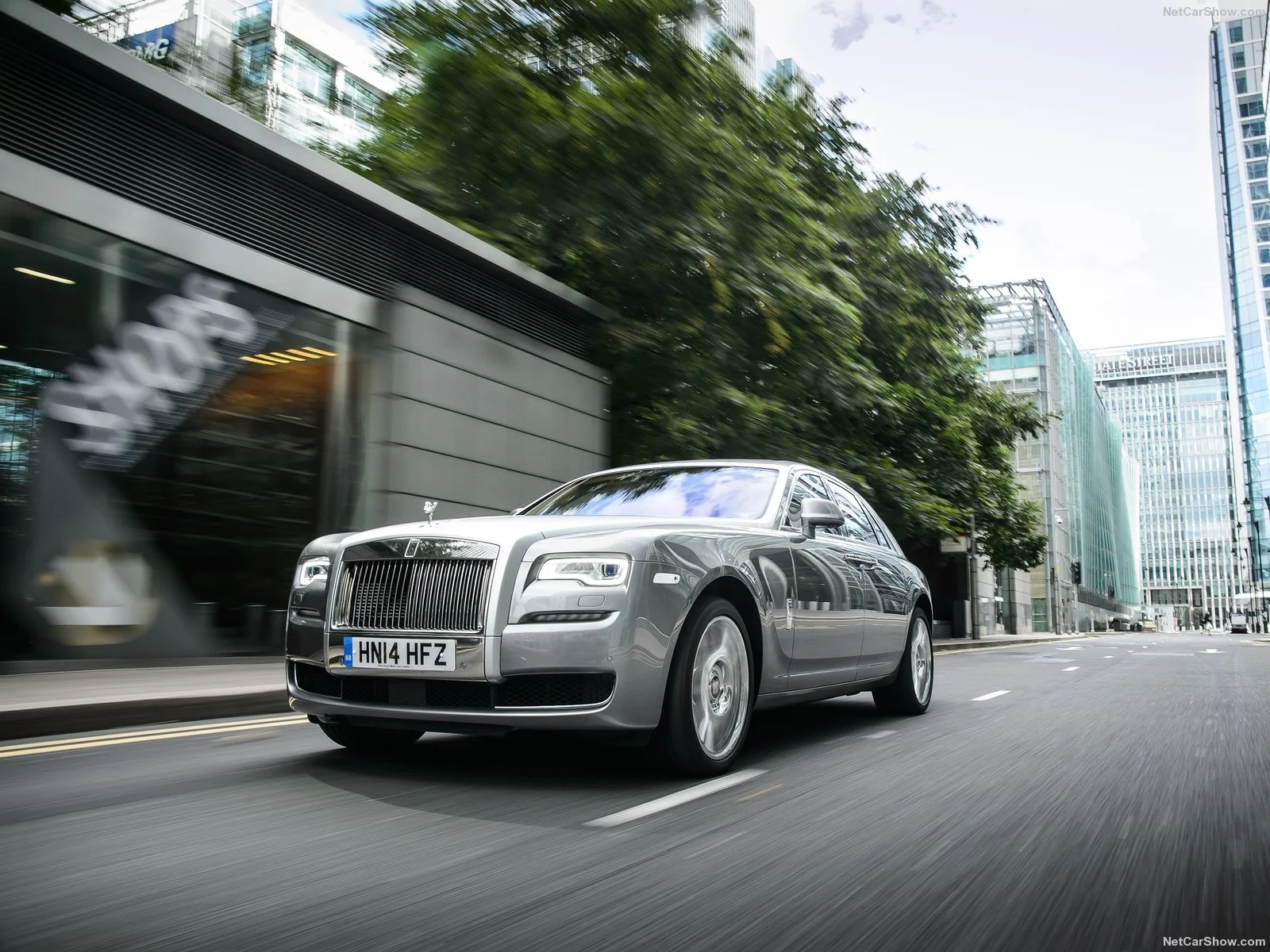 Hình ảnh xe ô tô Rolls-Royce Ghost Series II 2015 & nội ngoại thất