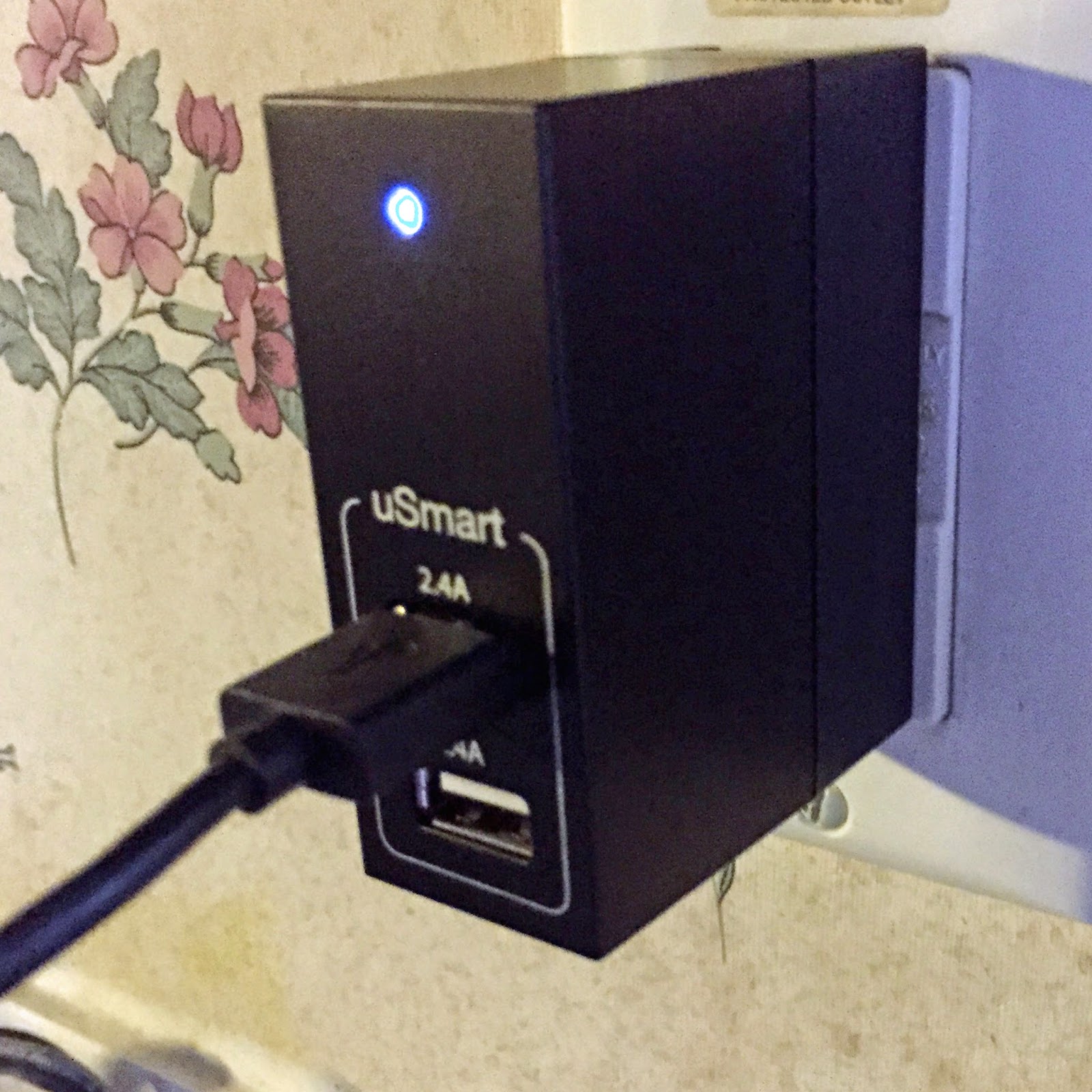 http://www.amazon.com/UNU-Duo-Port-USB-Wall-Charger/dp/B00LOZ5AT6/ref=sr_1_1?s=wireless&ie=UTF8&qid=1424951648&sr=1-1&keywords=unu+wx+2+port