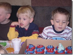 Logan's Birthday 2009 024