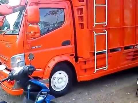 Foto gambar mobil full variasi truk  canter keren 