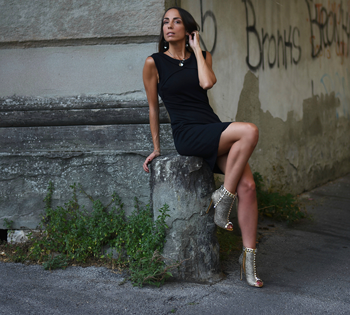 come abbinare accessori a little black dress