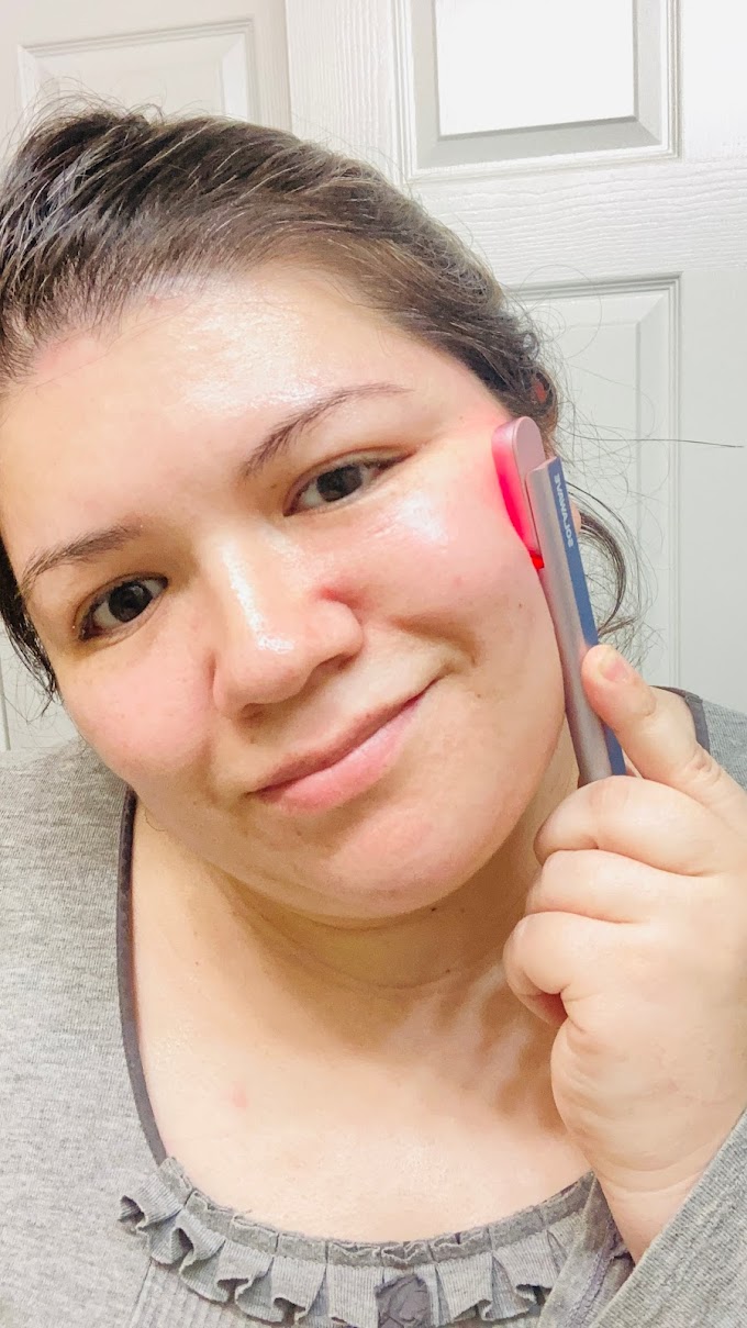 I tried the new SolaWave Radiant renewal wand and here are my Results 