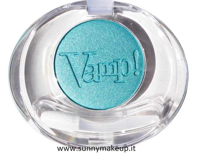 Pupa - Coral Island. Vamp! Compact Eyeshadow. L'ombretto nella colorazione 001 Emerald Waves.