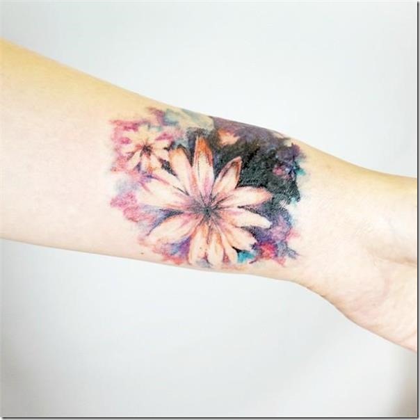 Tatuagens de flores para as mulheres 