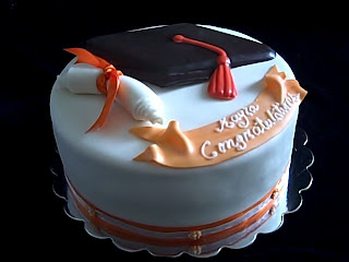 Beautiful Fondant Graduation Cake 