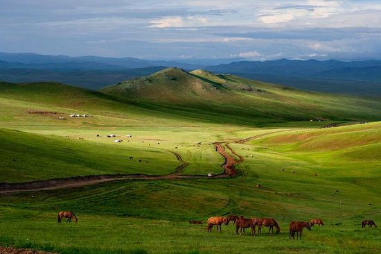 MONGOLIA-LEAST DENSELY POPULATED COUNTRY