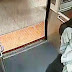Video: Policias ayudan a una mujer a dar a luz en el metro de Filadelfia 
