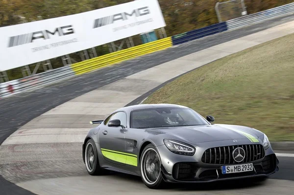 Mercedes-AMG GT R Pro