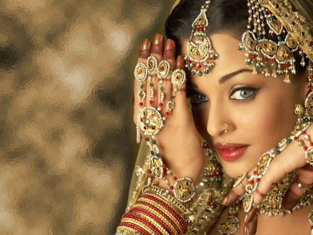 Aishwarya Rai Wallpapers Free Download