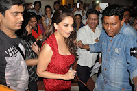 Madhuri Dixit & Huma promotes 'Dedh Ishqiya' movie on 98.3 FM Radio Mirchi