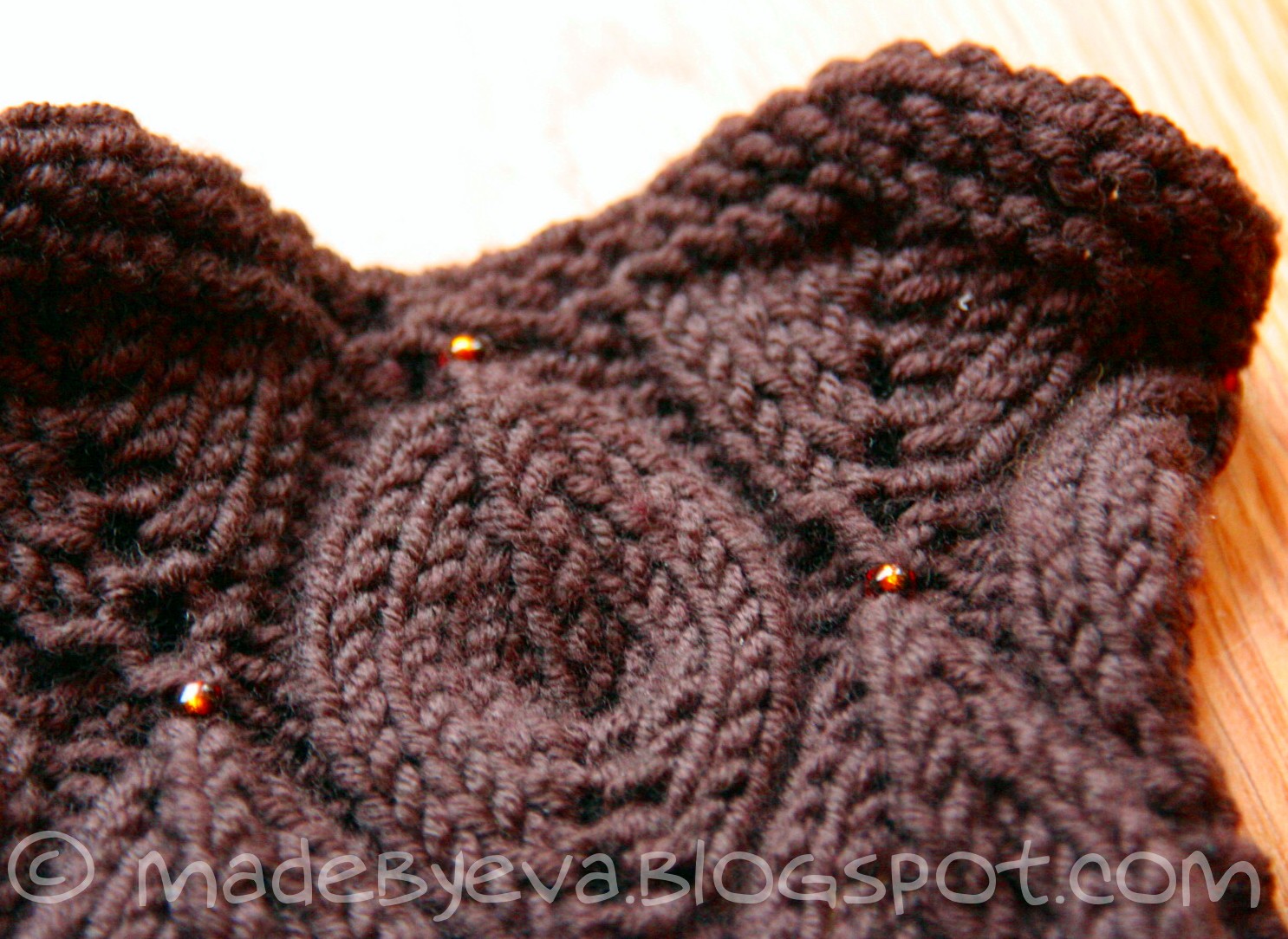 Download Made by Eva: Beaded Candle Flame Cowl