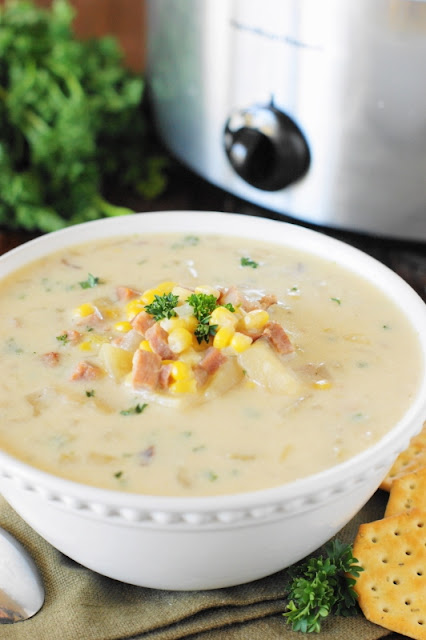  Corn Chowder is a deliciously hearty as well as creamy repast perfect for sharing together every bit a fa Slow Cooker Ham & Corn Chowder