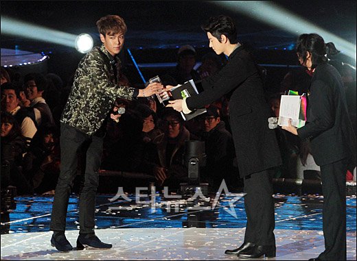 TOP @ Melon Music Awards 2011