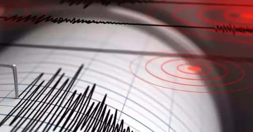 How do smartphones prevent earthquakes?