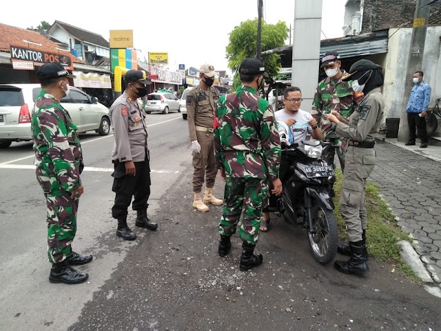 Operasi Yustisi ditengah PPKM Darurat di Kecamatan Baki, sadarkan warga taati Prokes upaya turunkan Laju Kasus Covid 19