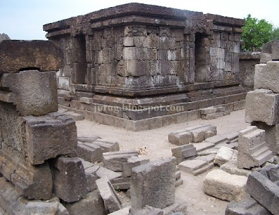 Foto Candi Singosari, Candi Jago, Foto Candi Jawi, Candi Kedulan, Candi Cangkuang, Candi Mendut, Candi Muara Takus Pekanbaru, Candi Panataran, Candi Sewu