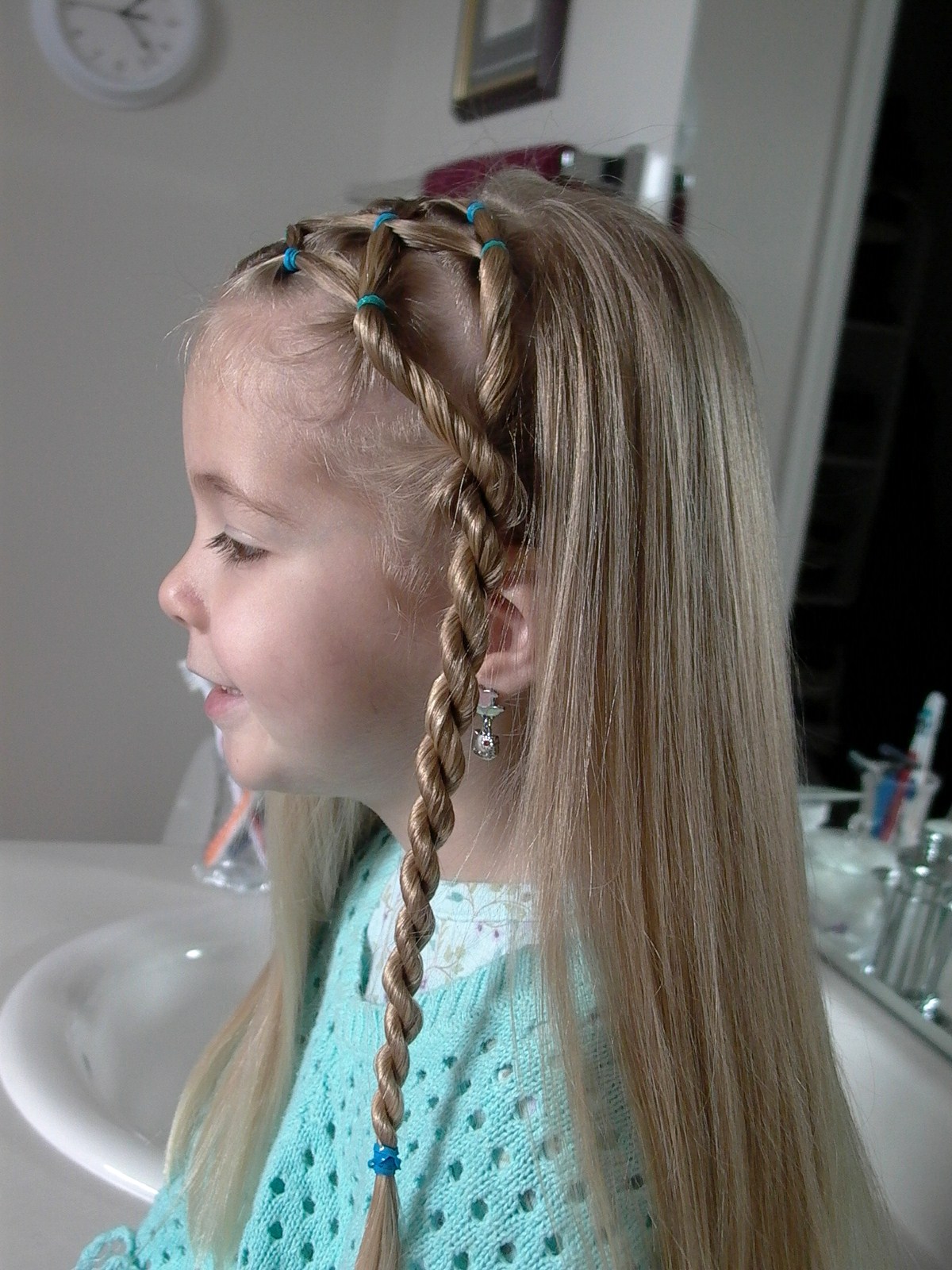 Little Girl's Hairstyles – Side Puffy Braid with Twist 