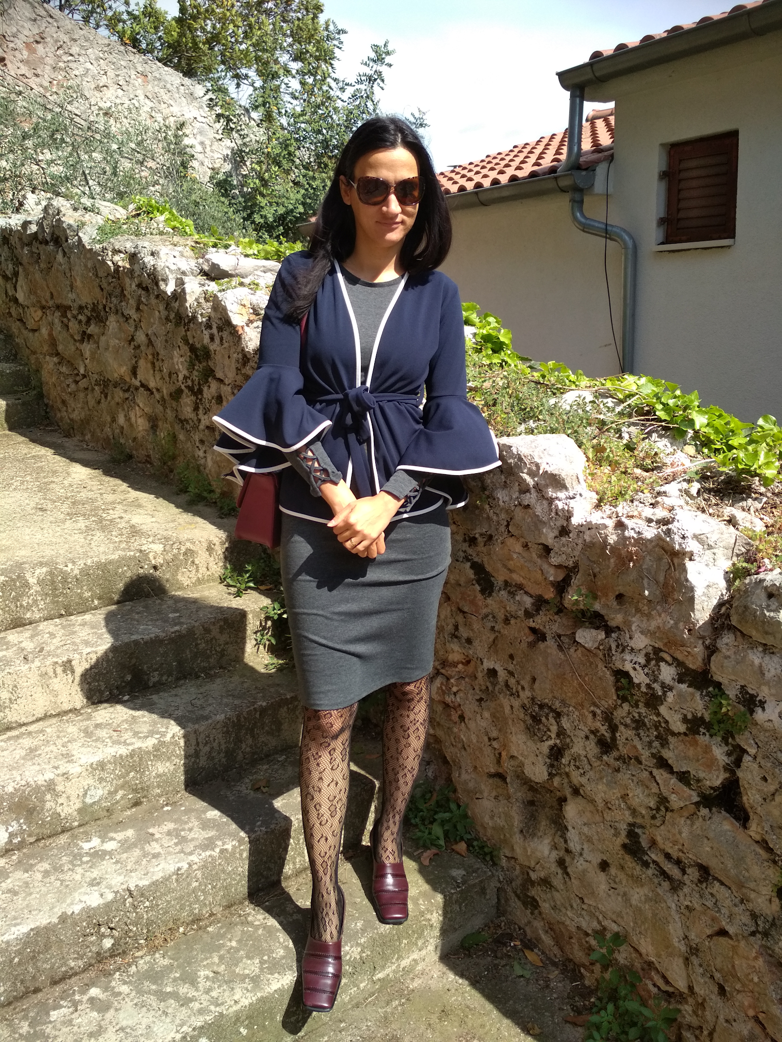 #modaodaradosti fashion and lifestyle blog A NEUTRAL GREY DRESS FOR A VISIT TO STARI GRAD