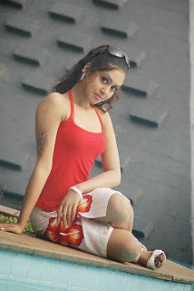 Sri Lankan Actress Achala karunarathne