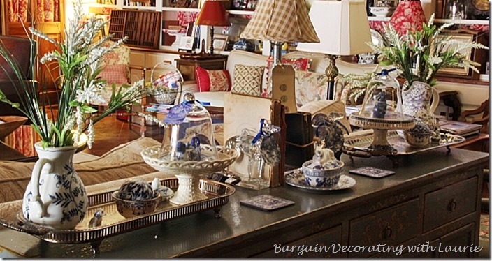 Blue-White Spring Vignettes-Bargain Decorating with Laurie
