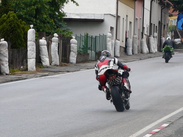 40 CS Armady