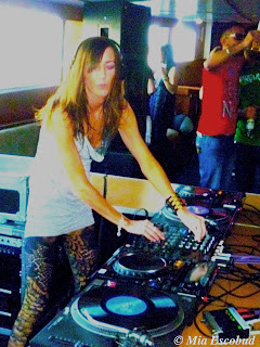 DJ Jadele at Electronic Sessions Boat party